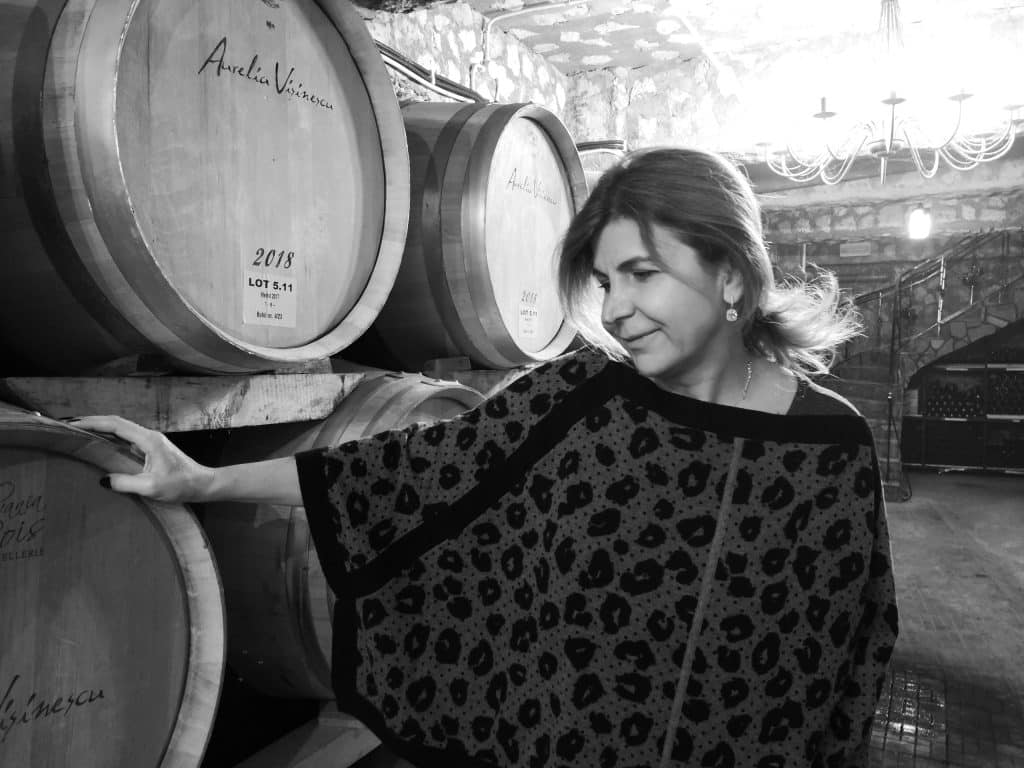 Aurelia Visinescu in crama